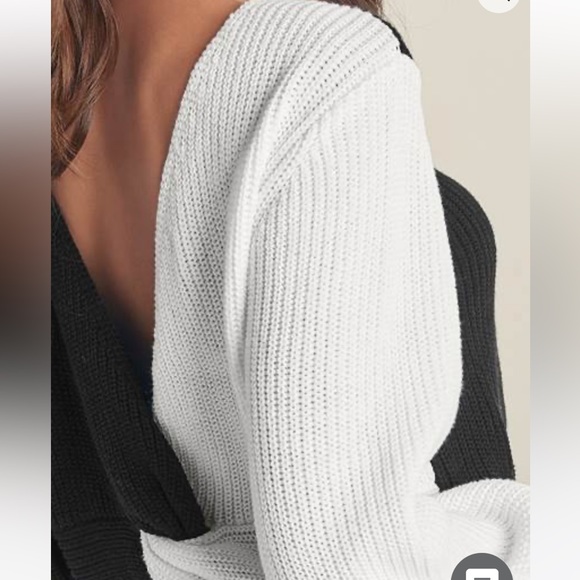Twist V Back Sweater - Picture 3 of 4